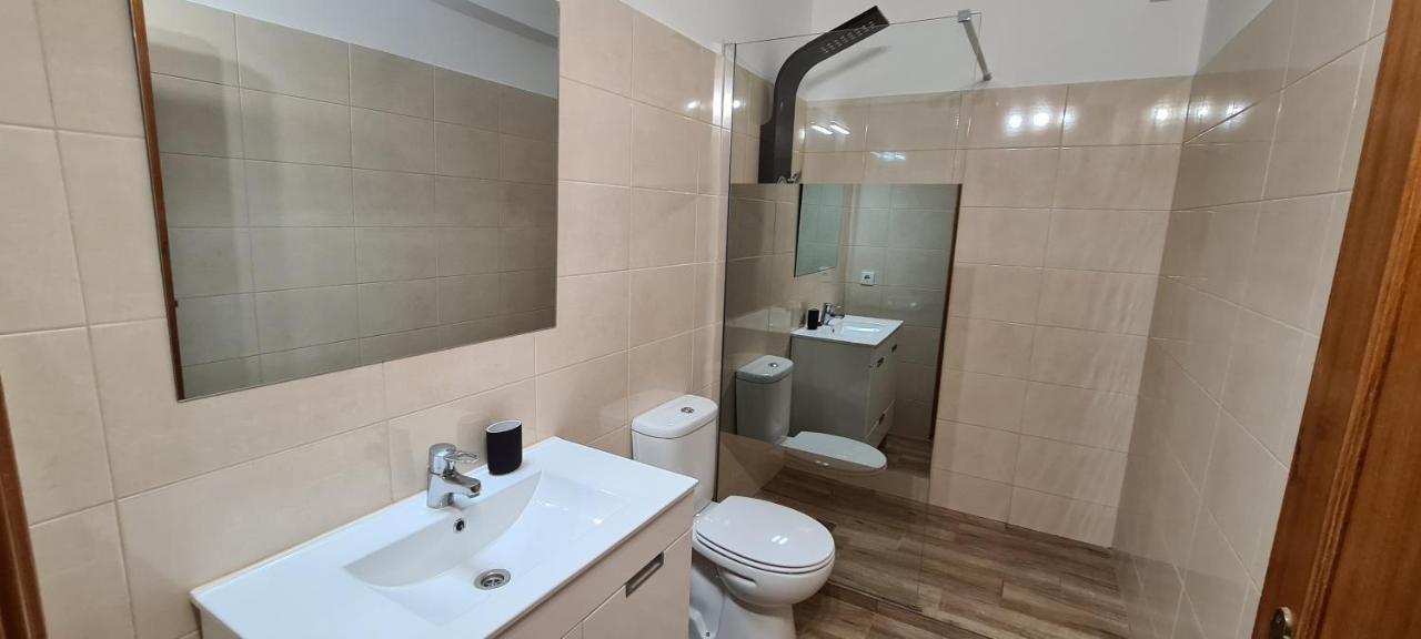 Appartement Large 4 Bedroom - *