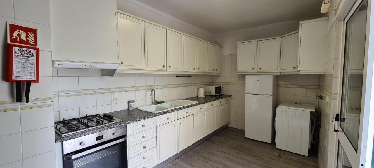 Appartement Large 4 Bedroom - Albufeira
