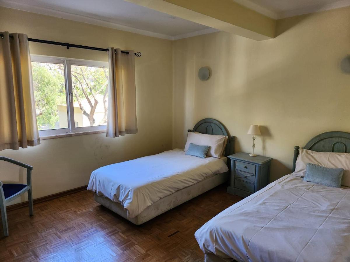 Appartement Large 4 Bedroom -
