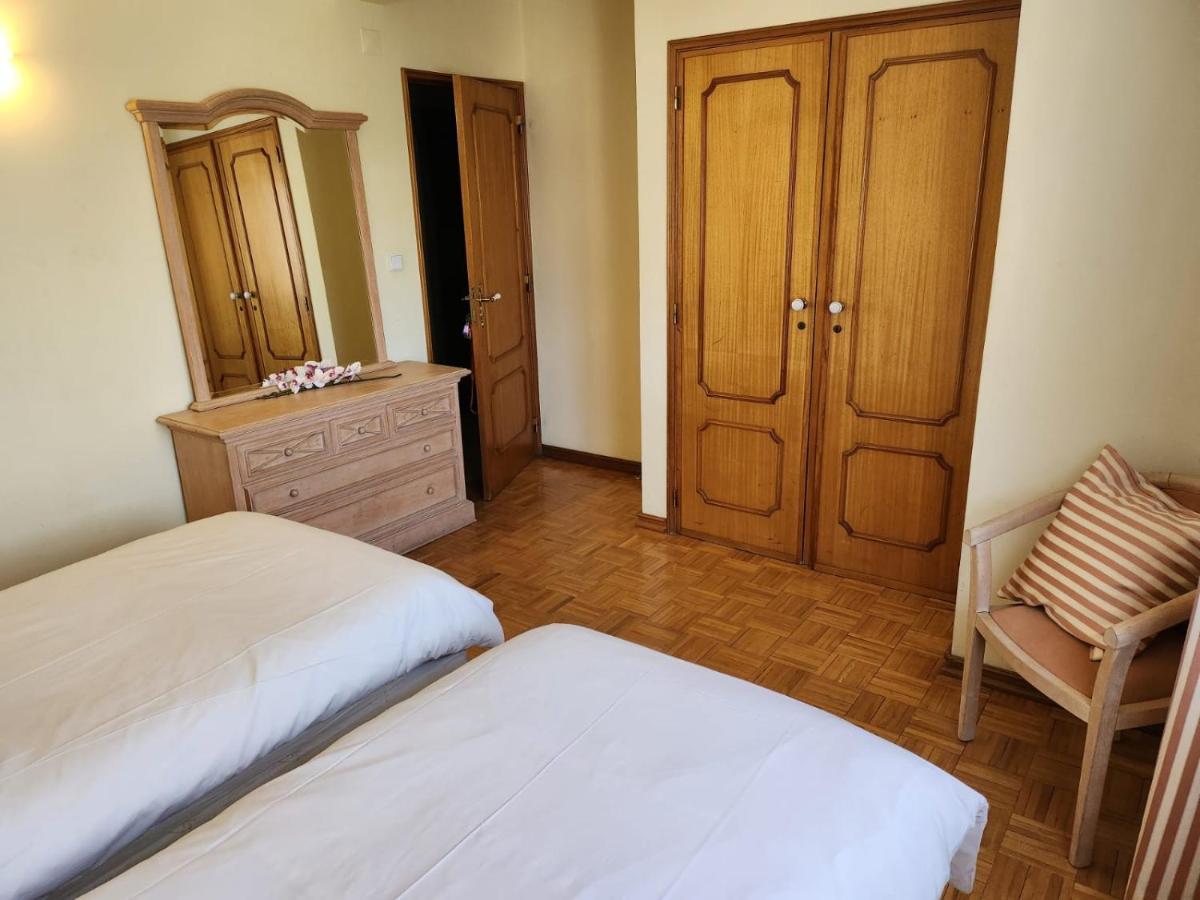 Large 4 Bedroom - Appartement *