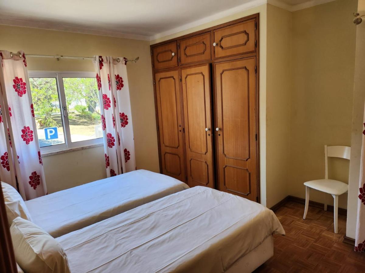 Appartement Large 4 Bedroom - Albufeira